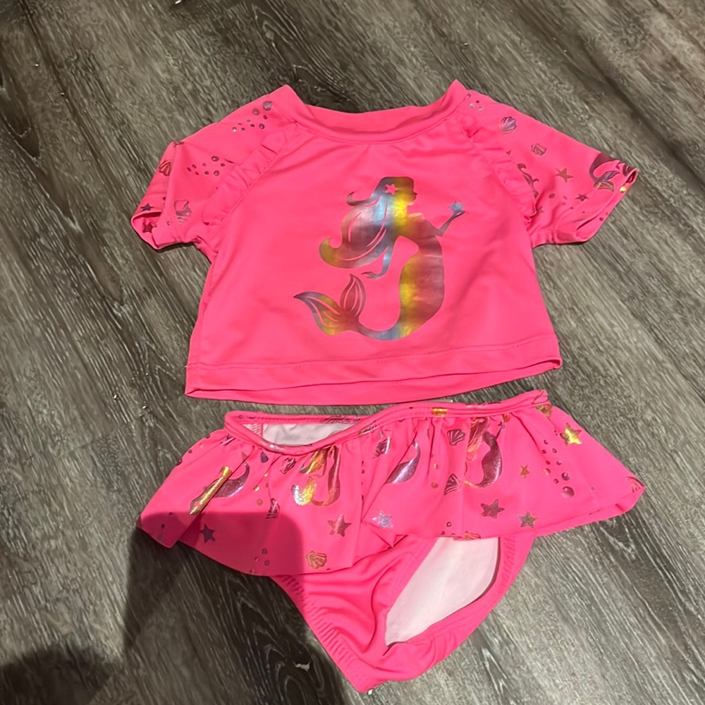 Bathing suit